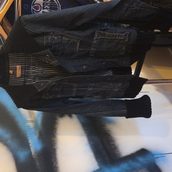 Jean Jacket With Sweater Edging - Picture 10 of 10